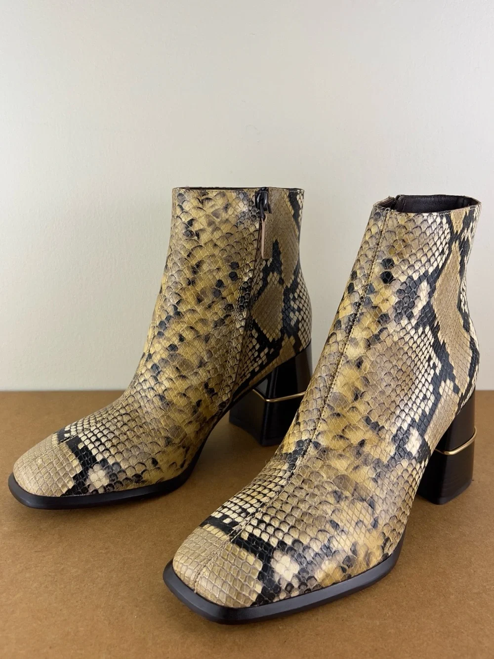 Tory Burch new tory